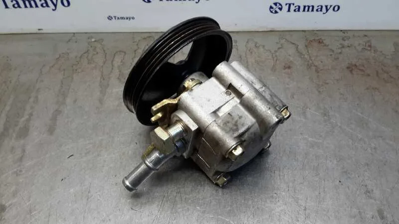 Bomba Servodireccion para Nissan Primera Berlina (P12)