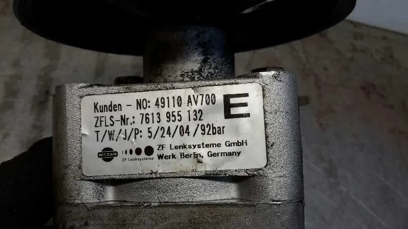 Bomba Servodireccion para Nissan Primera Berlina (P12)