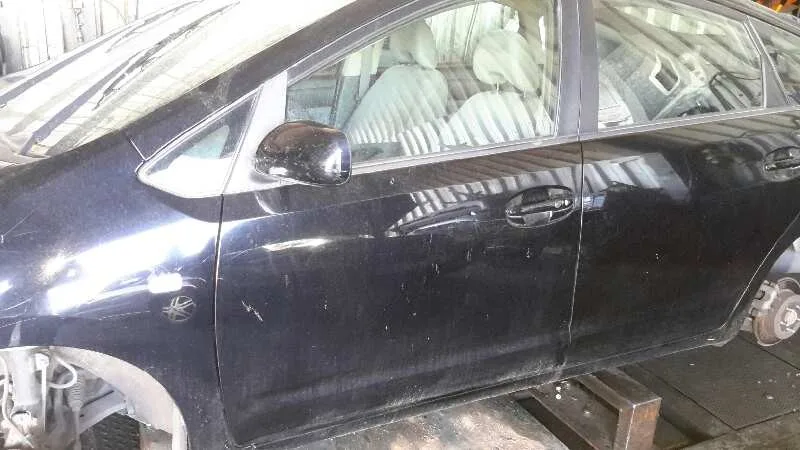 Puerta Delantera Izquierda para Toyota Prius (Nhw20)