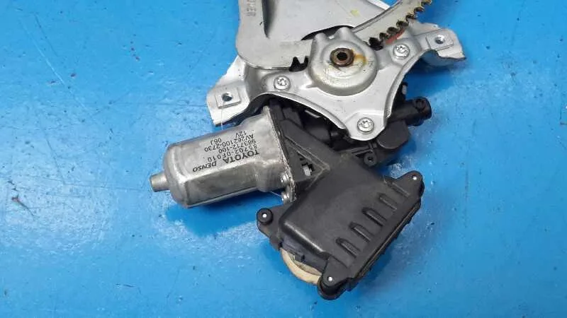 Elevalunas Delantero Izquierdo para Toyota Yaris (Ksp9/Scp9/Nlp9)