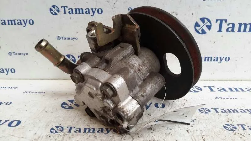 Bomba Servodireccion para Nissan Vanette Cargo