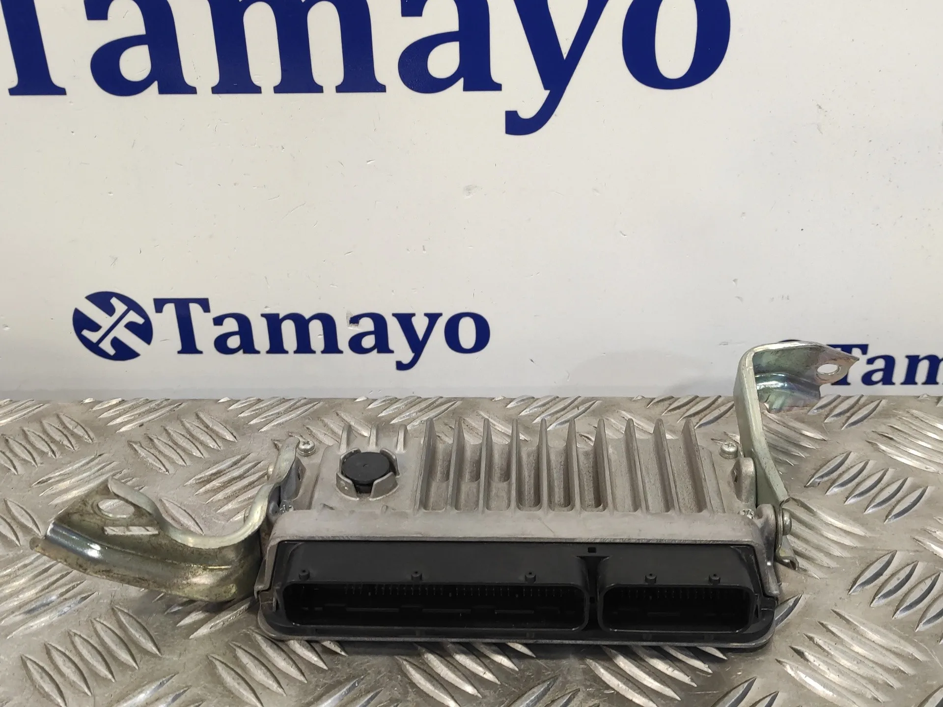Centralita Motor Uce para Toyota Auris