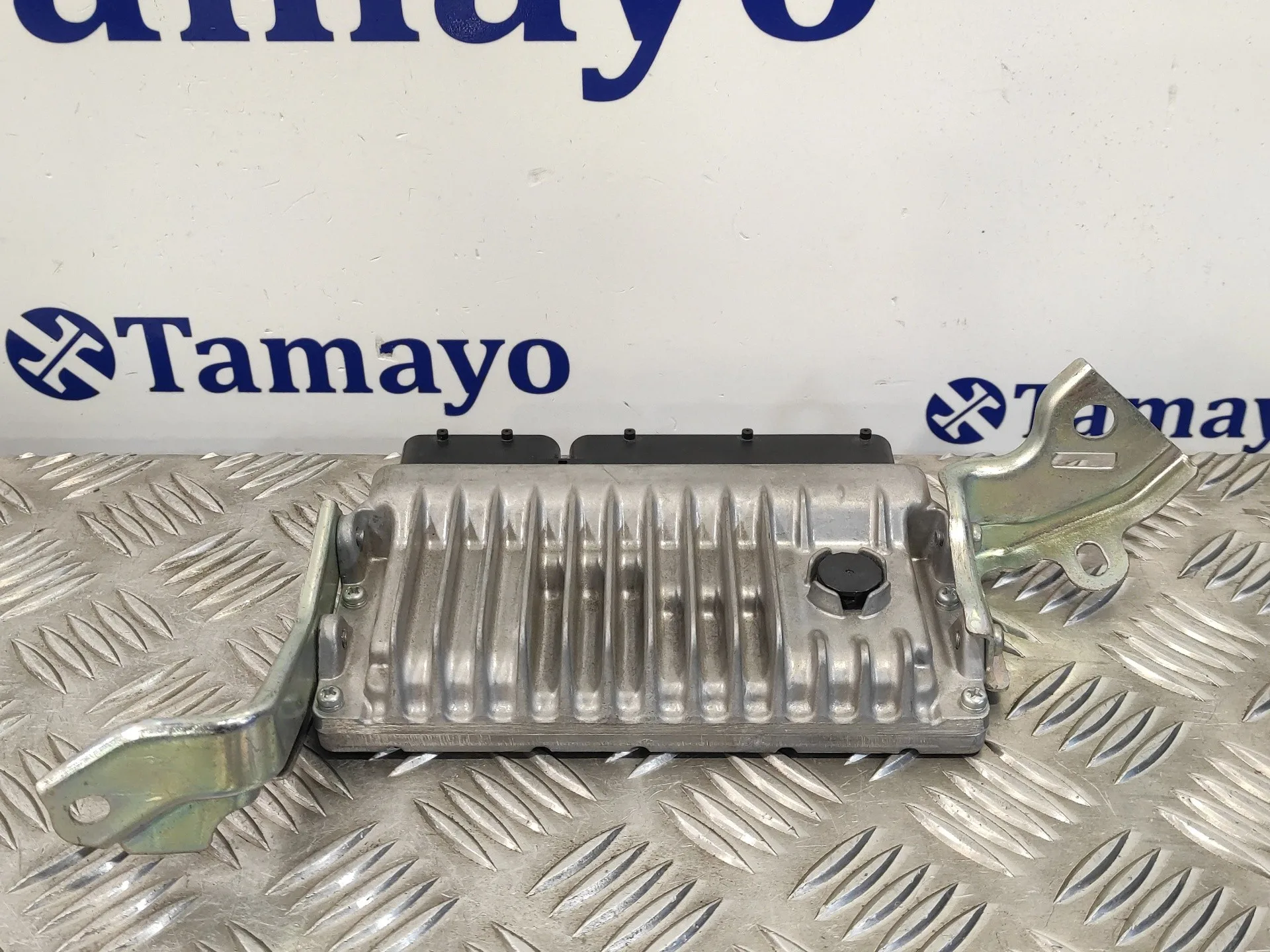 Centralita Motor Uce para Toyota Auris
