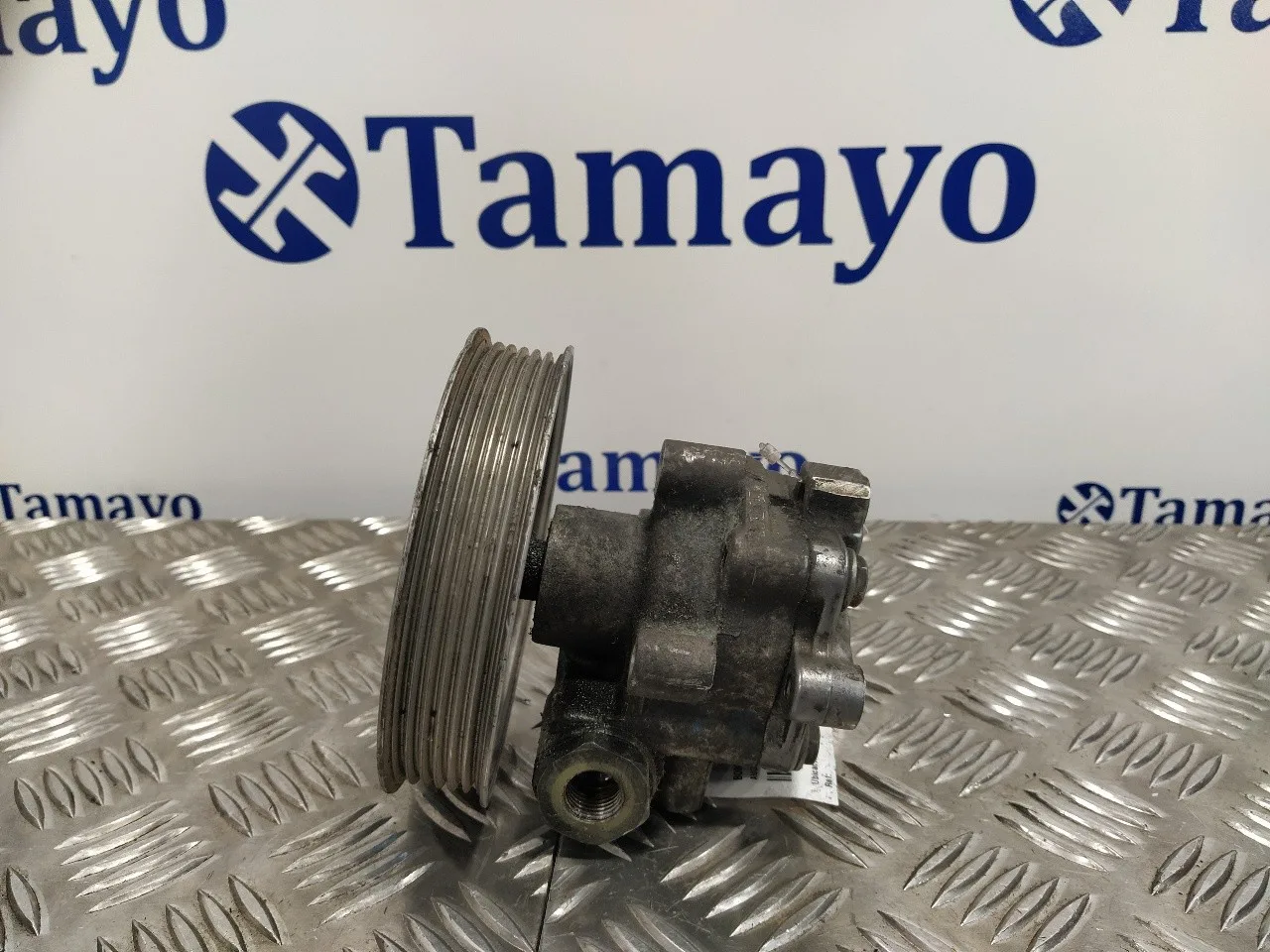 Bomba Direccion para Audi A4 Berlina (8E)