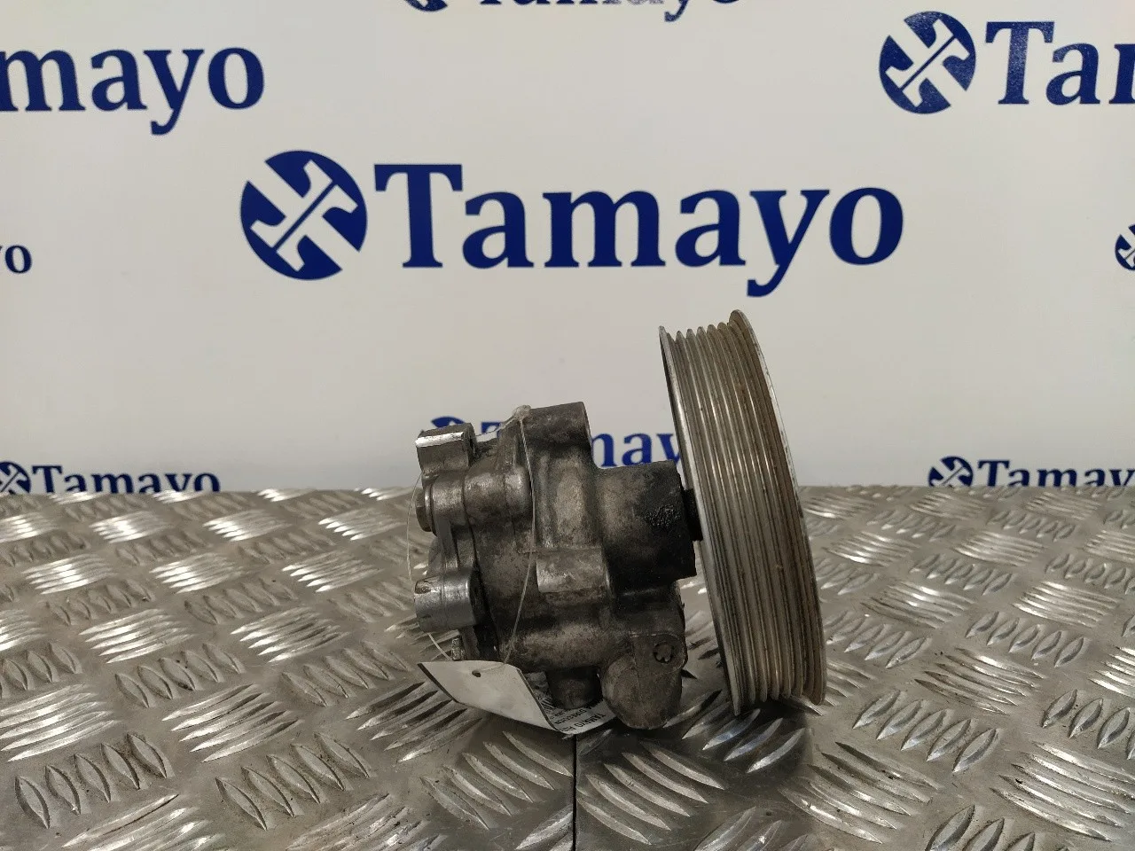 Bomba Direccion para Audi A4 Berlina (8E)