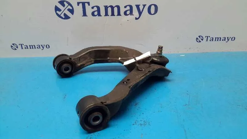 Brazo Suspension Superior Delantero Derecho para Mitsubishi Montero (V60/V70)