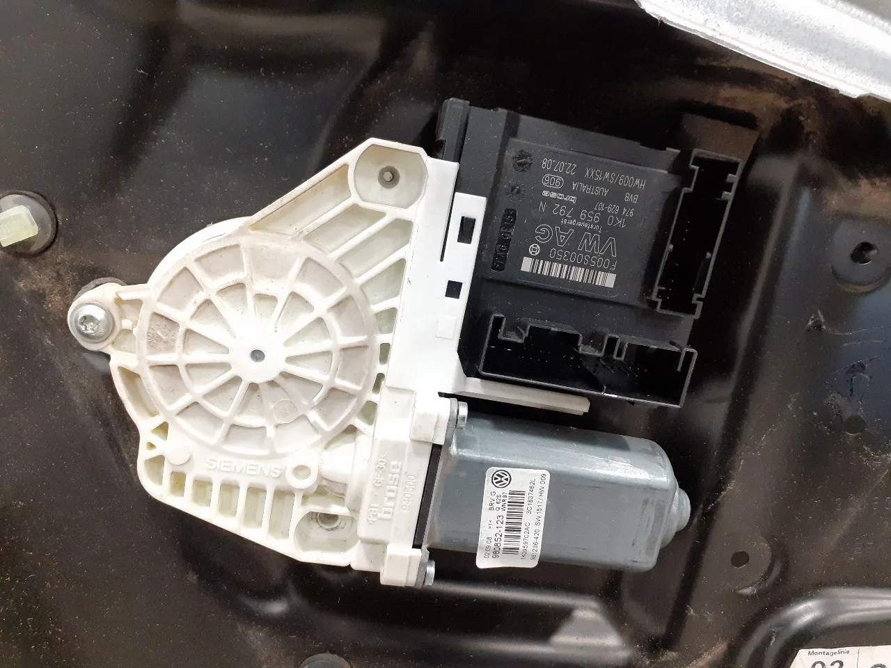 Elevalunas Delantero Derecho para Volkswagen Passat Berlina (3C2)