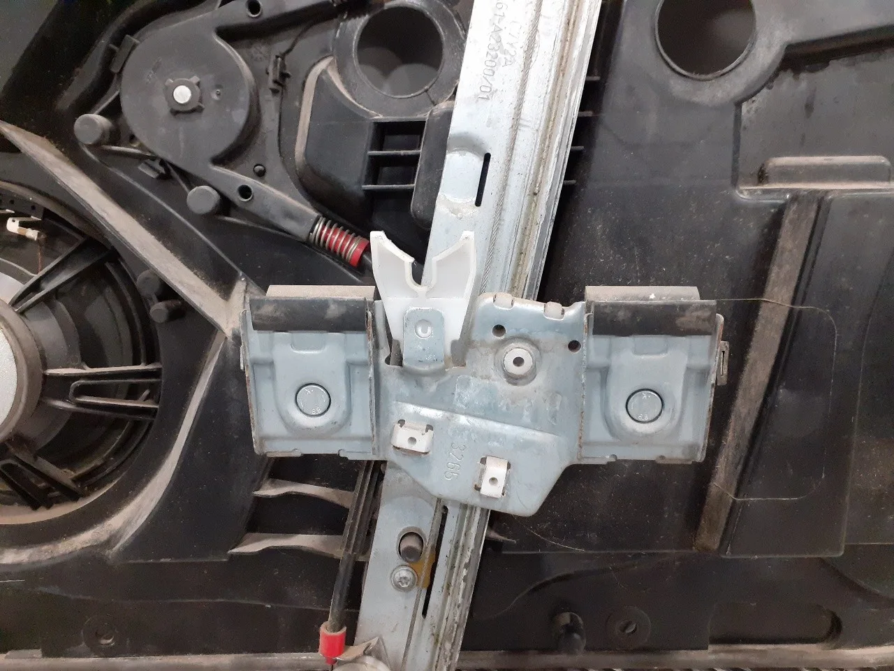 Elevalunas Delantero Izquierdo para Ford Fiesta (Cb1)