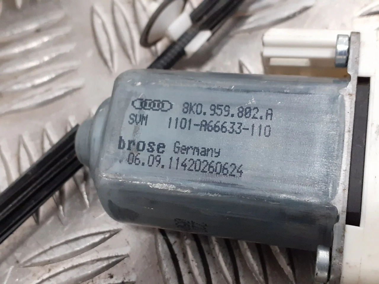 Elevalunas Delantero Derecho para Audi A4 Avant (8K5) (2008)