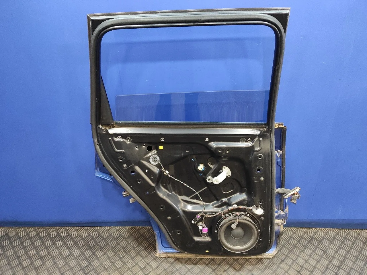Puerta Trasera Izquierda para Volkswagen Touareg (7La)