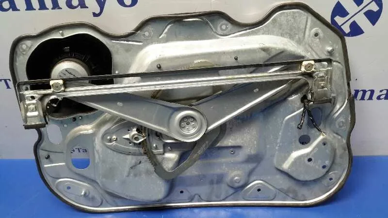 Elevalunas Delantero Derecho para Ford Focus Berlina (Cap)