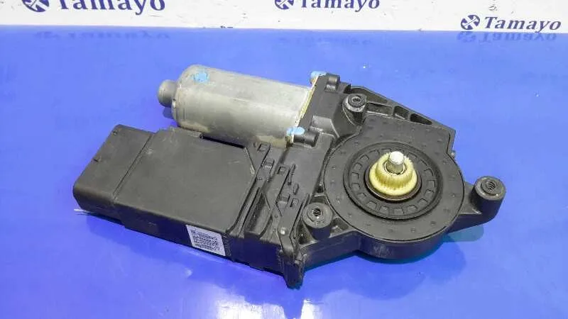 Motor Elevalunas Delantero Derecho para Volkswagen Passat Berlina (3B2)