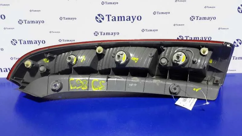 Piloto Trasero Izquierdo para Honda Stream (Rn1/3)