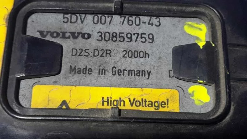 Faro Izquierdo para Volvo V40 Familiar