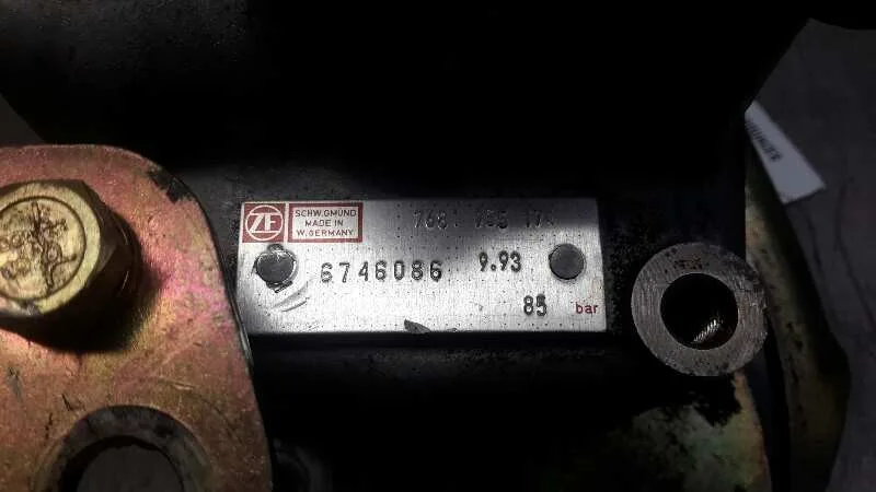 Bomba Direccion para Nissan Trade