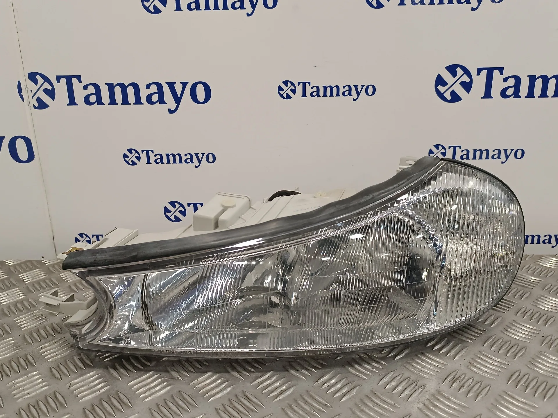 Faro Izquierdo para Ford Mondeo Berlina (Gd)