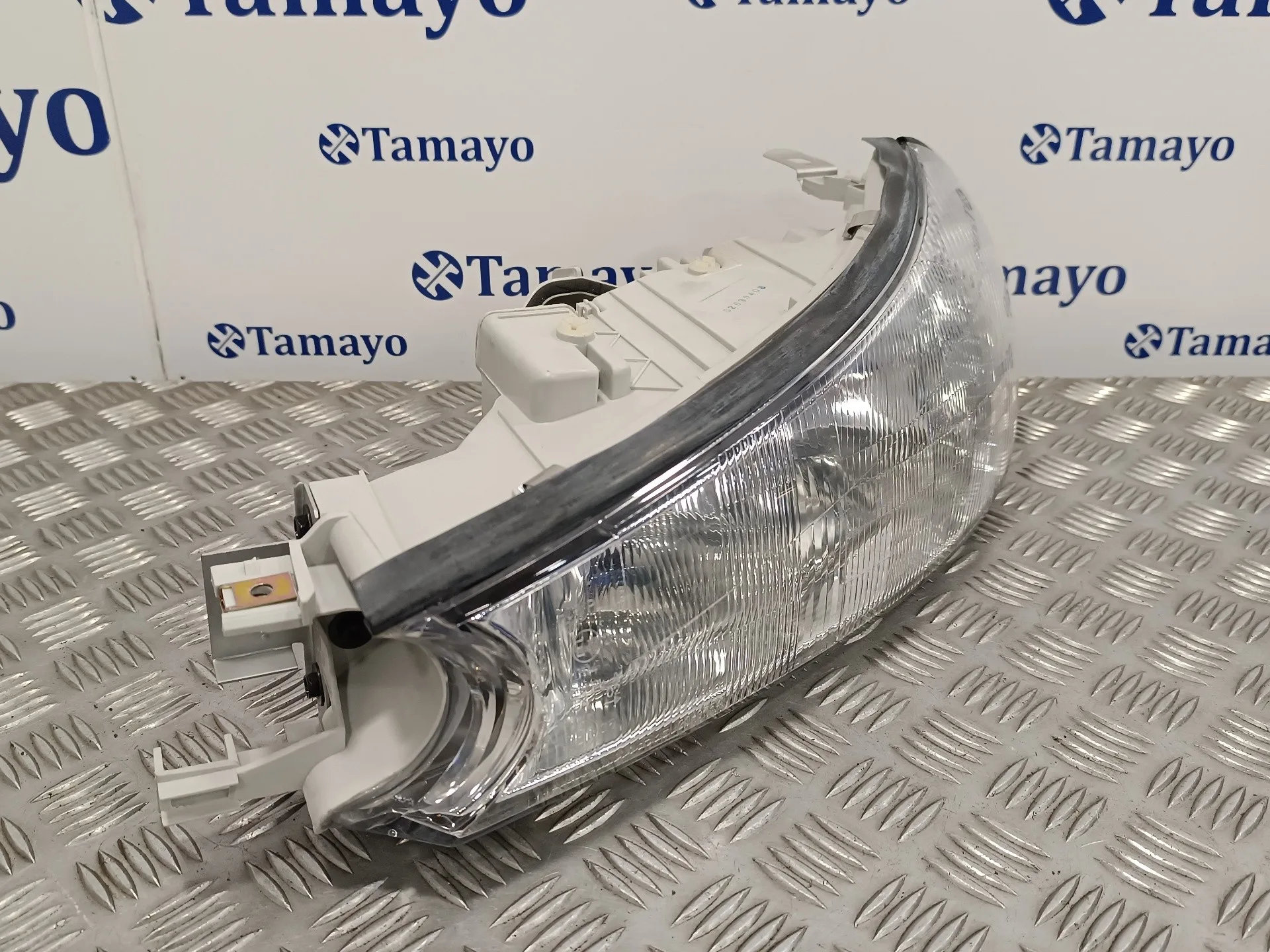 Faro Izquierdo para Ford Mondeo Berlina (Gd)
