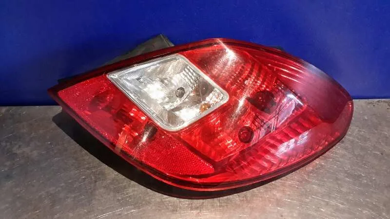 Piloto Trasero Derecho para Opel Corsa D