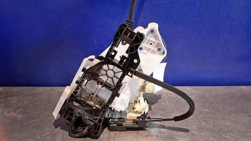 Cerradura Puerta Trasera Derecha para Volkswagen Passat Variant (3C5)