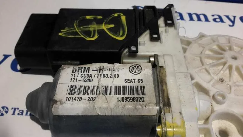 Motor Elevalunas Delantero Derecho para Volkswagen Golf Iv Berlina (1J1)
