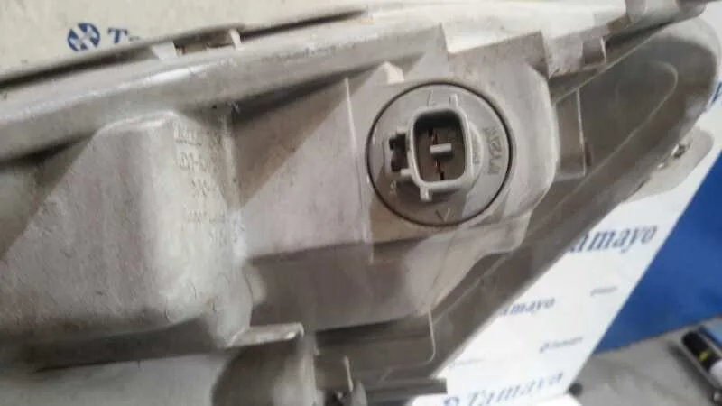 Faro Derecho para Toyota Corolla Verso (E12)