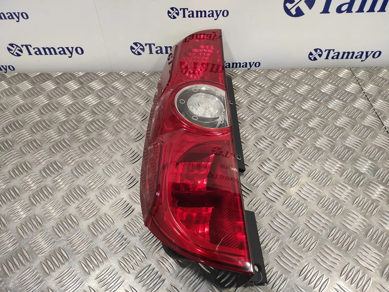 Piloto Trasero Izquierdo para Fiat Doblo