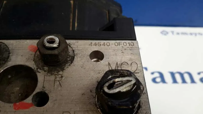 Abs para Toyota Corolla Verso (R1)