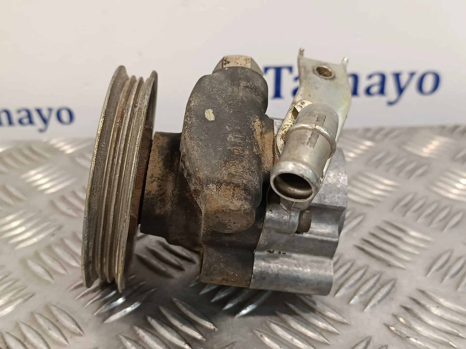 Bomba Servodireccion para Mg Serie 200 (Rf)