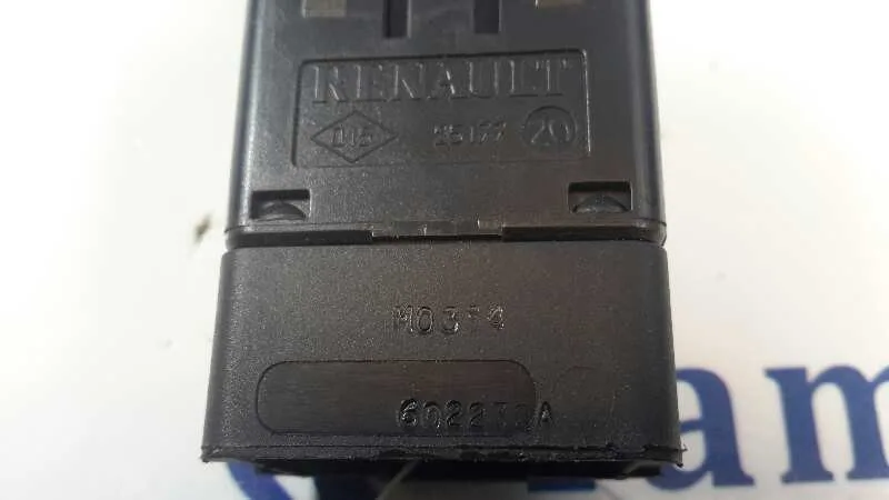Interruptor Warning para Dacia Sandero