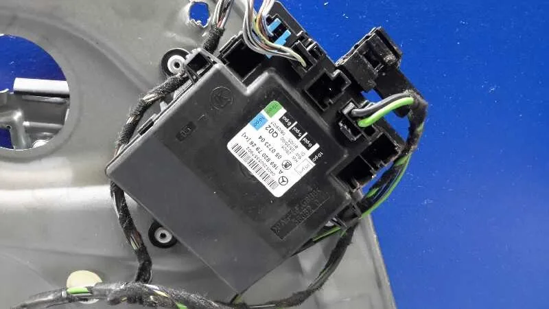 Elevalunas Delantero Izquierdo para Mercedes-Benz Clase B (W245)