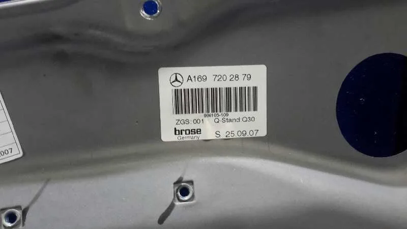 Elevalunas Delantero Derecho para Mercedes-Benz Clase B (W245)