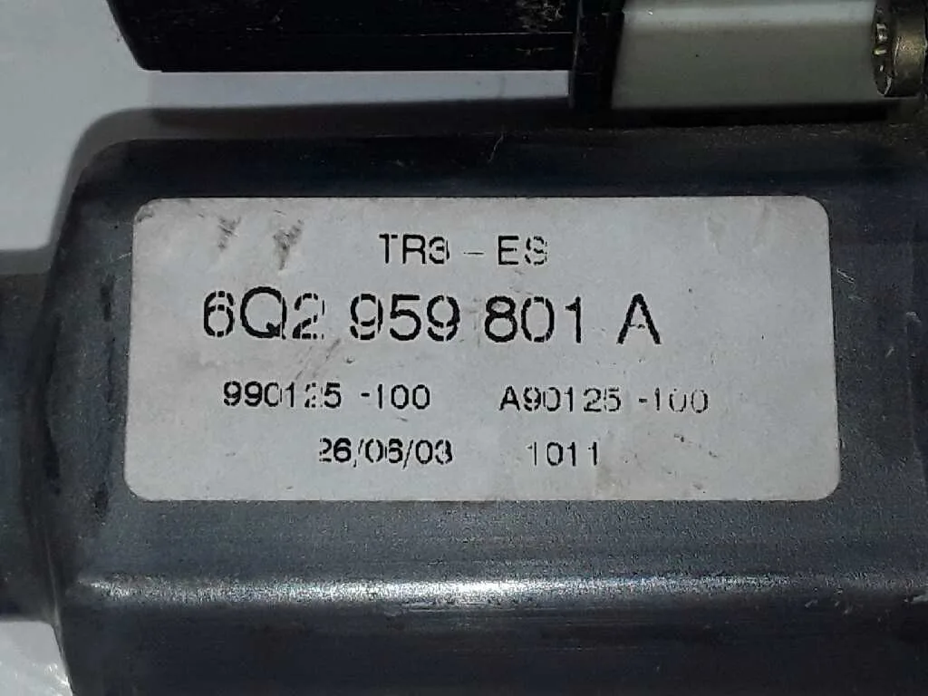 Motor Elevalunas Delantero Derecho para Seat Ibiza (6L1)
