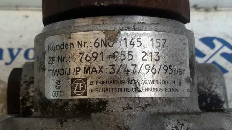 Bomba Servodireccion para Volkswagen Polo Berlina (6N1)
