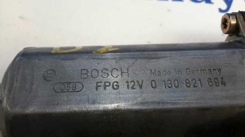 Motor Elevalunas Delantero Derecho para Volkswagen Passat Berlina (3B2)