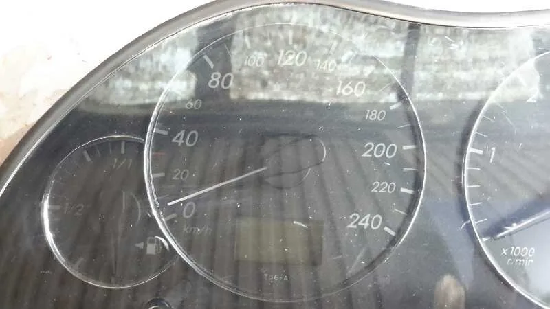 Cuadro Instrumentos para Toyota Avensis Berlina (T25)