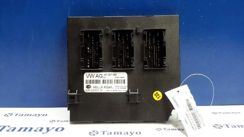 Caja Reles / Fusibles para Skoda Octavia Berlina (1Z3)