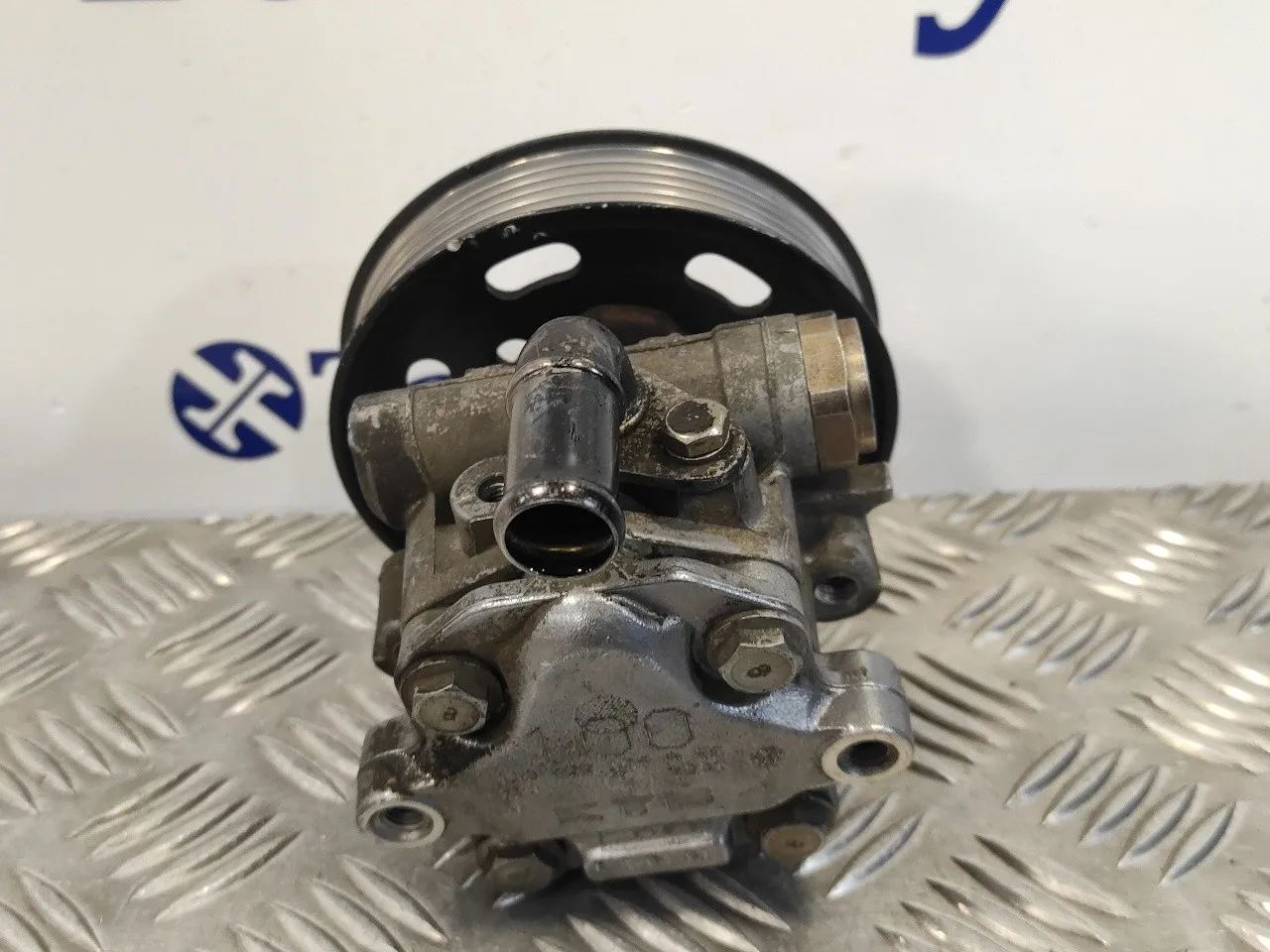 Bomba Direccion para Seat Leon (1M1)