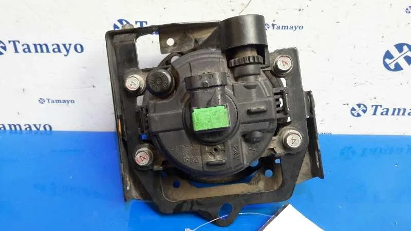 Faro Antiniebla Derecho para Mitsubishi Outlander (Cw0)