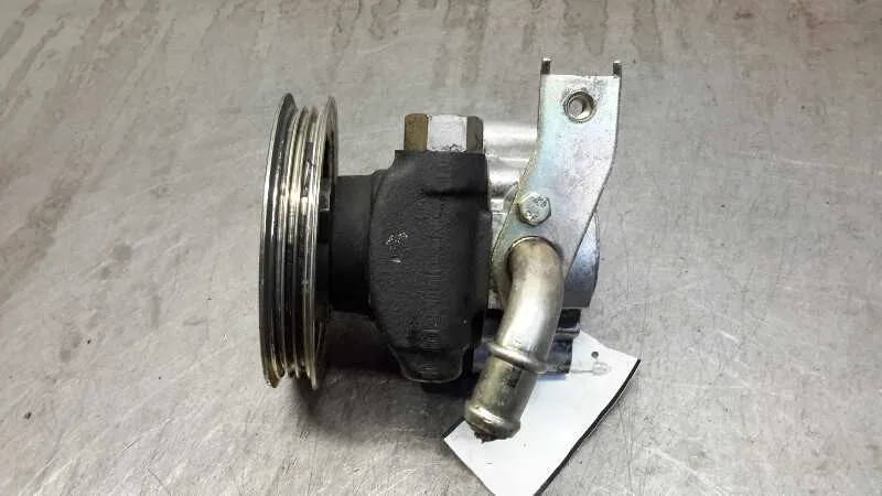 Bomba Servodireccion para Mg Serie 200 (Rf)