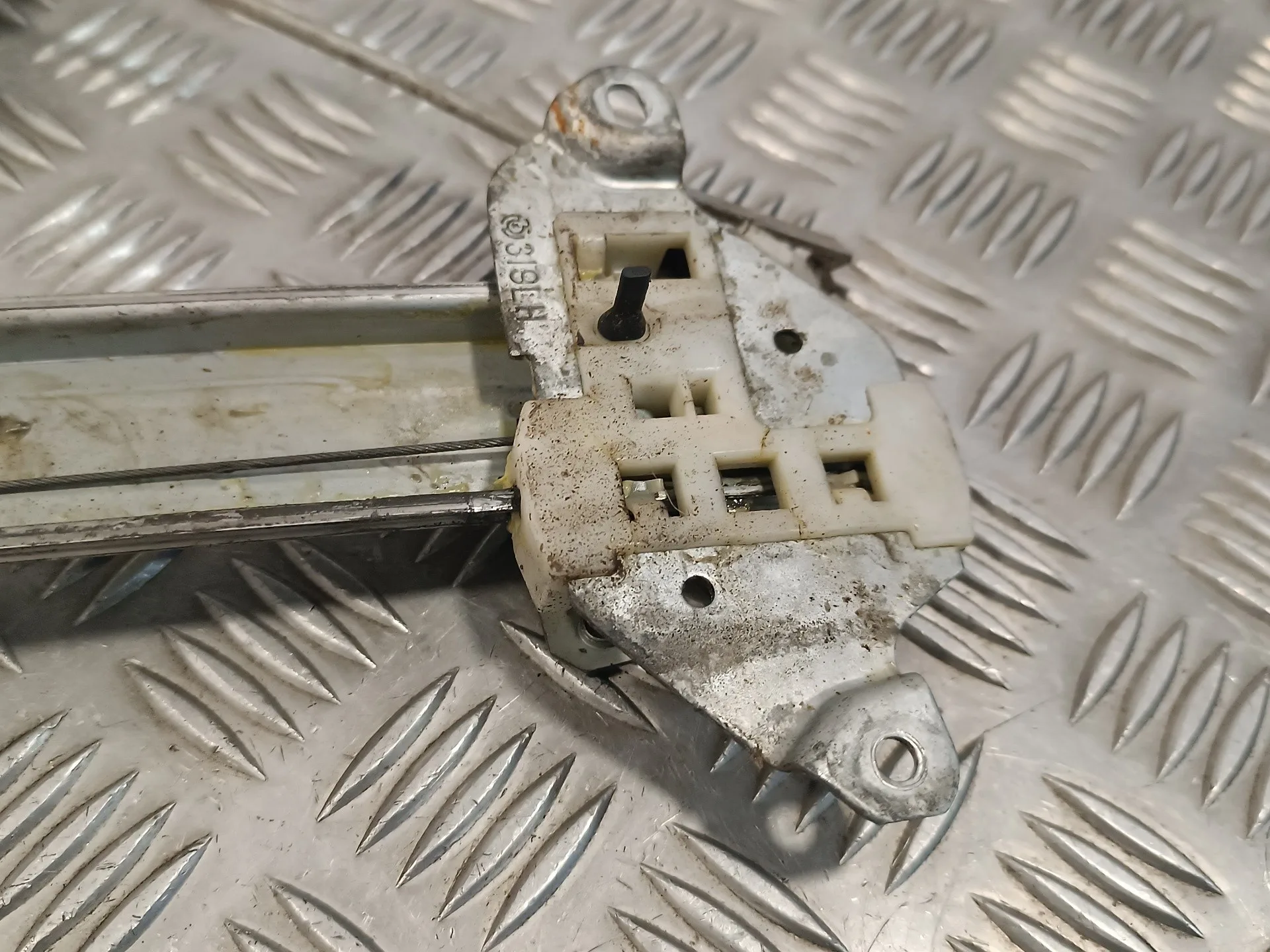 Elevalunas Trasero Izquierdo para Mitsubishi Outlander (Cu0W)