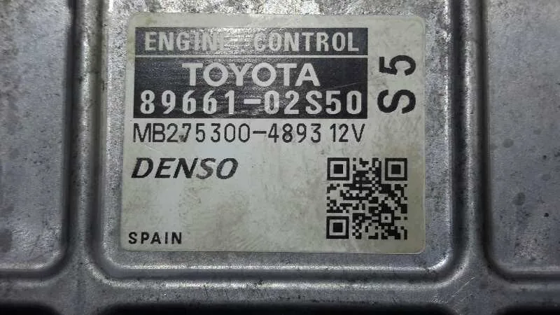 Centralita Motor Uce para Toyota Auris