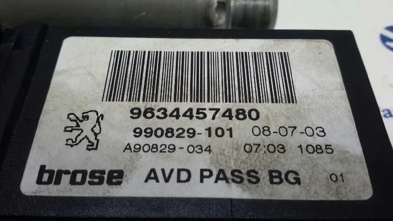 Motor Elevalunas Delantero Derecho para Peugeot 307 (S1)