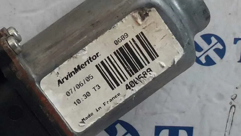 Elevalunas Trasero Derecho para Nissan Almera (N16/E)