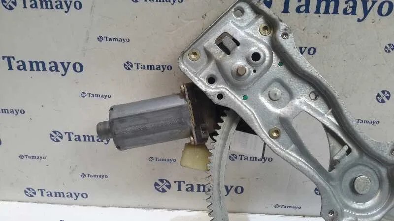 Elevalunas Delantero Derecho para Mercedes-Benz Clase E (W210) Berlina