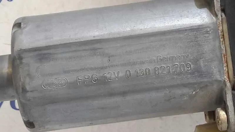 Elevalunas Delantero Derecho para Mercedes-Benz Clase E (W210) Berlina