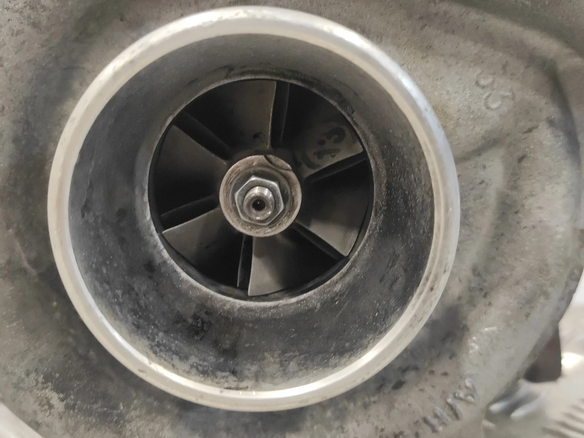 Turbocompresor para Nissan M-90