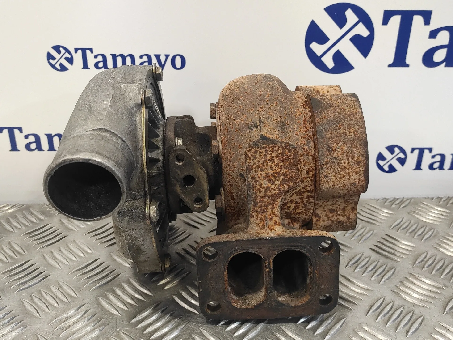 Turbocompresor para Nissan M-90