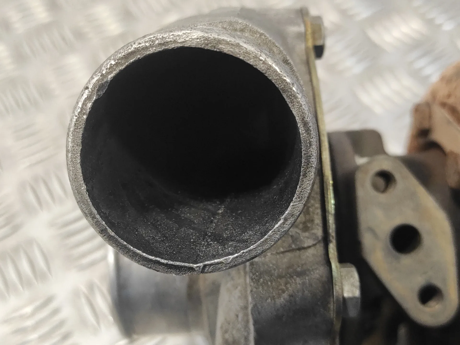 Turbocompresor para Nissan M-90