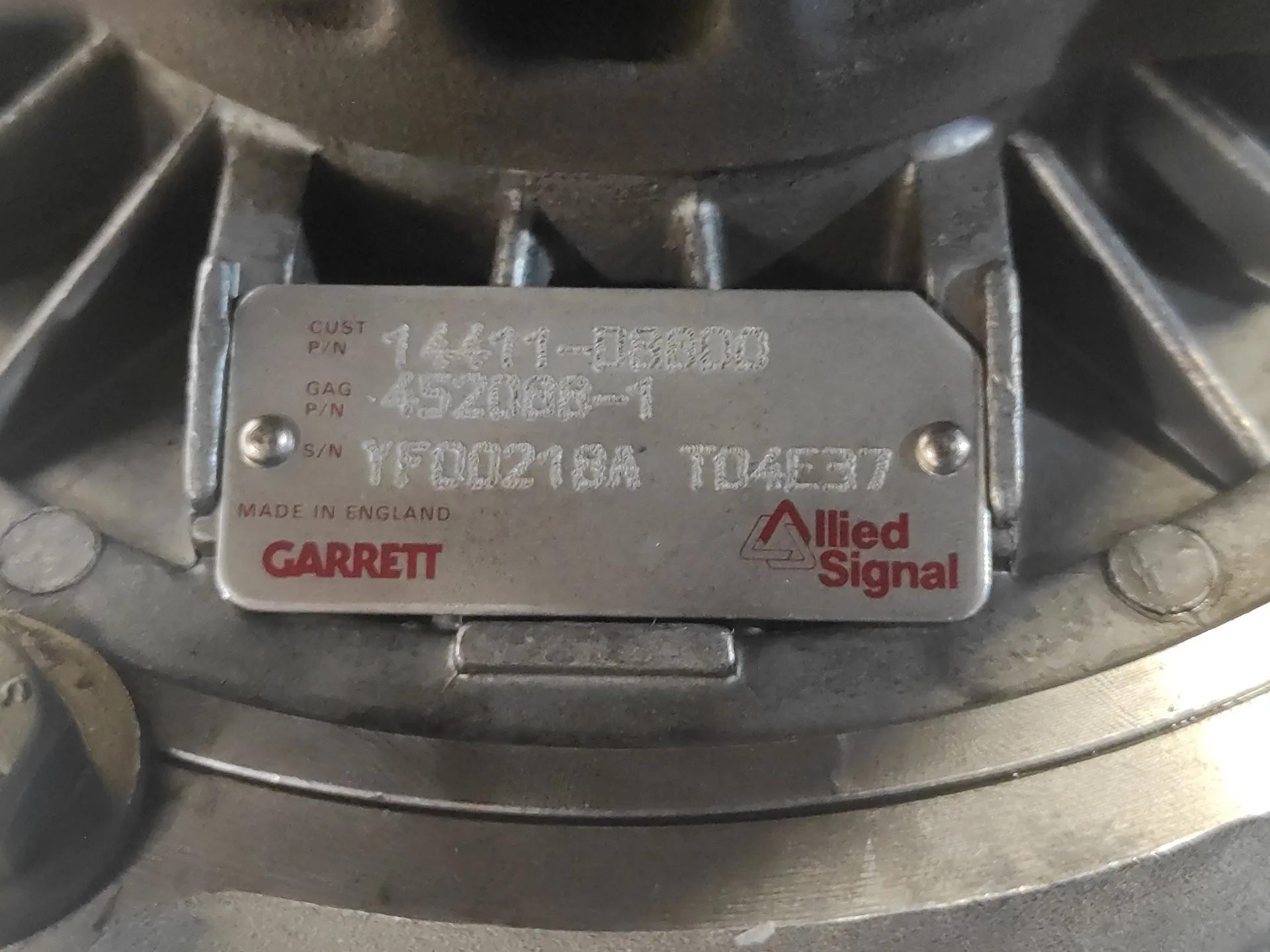 Turbocompresor para Nissan M-90