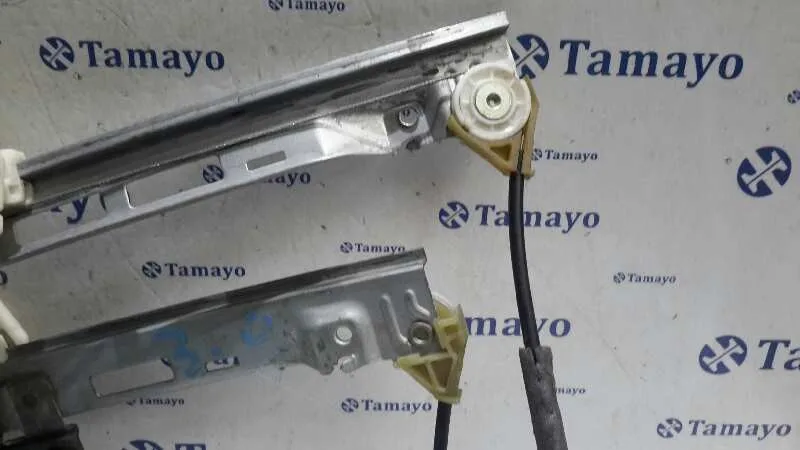 Elevalunas Delantero Derecho para Peugeot 206 Berlina